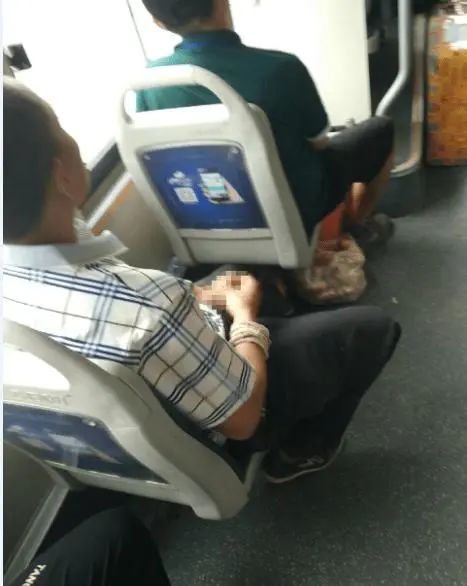 游泳有几种泳姿_18+高质量黄油_污游