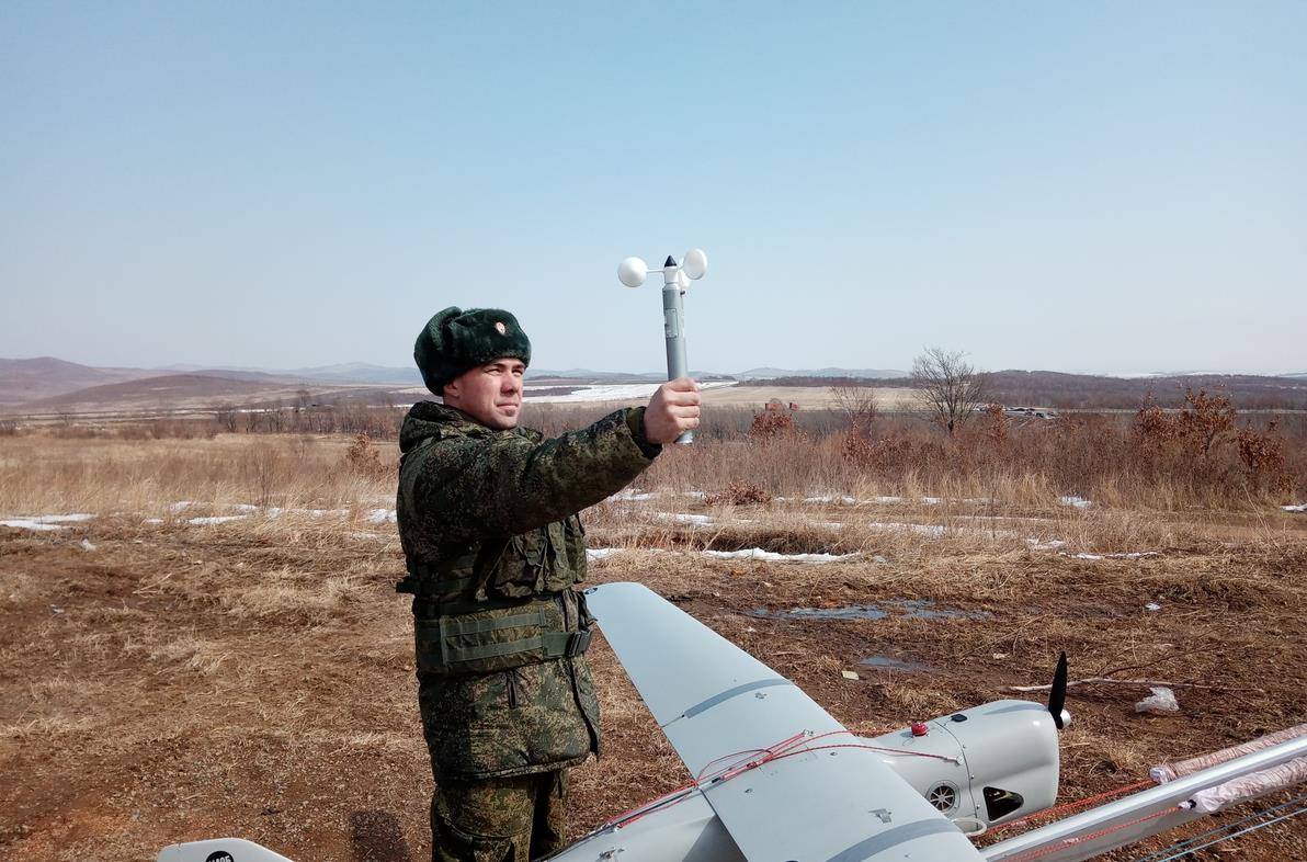 防空手机游戏可以联机吗_手机能玩防空炮的游戏_可以防空的游戏手机
