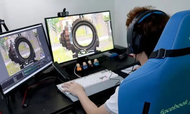 哪个手机游戏直播最火知乎_知乎如何直播游戏_知乎上开直播有什么用