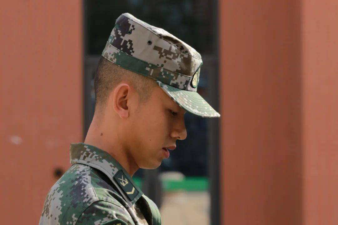 三笠阿克曼和谁结婚了_三笠·阿克曼_三笠阿克曼头像