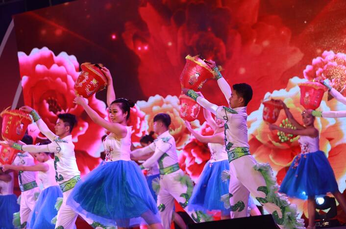 五一劳动晚会节目单2021_五一劳动节晚会节目单_五一劳动节文艺晚会节目单
