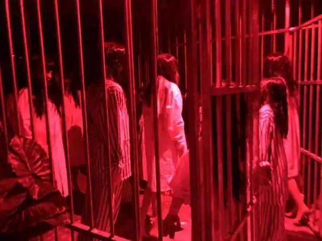 鬼屋安卓_鬼屋手机游戏中文版破解版_鬼屋游戏单机