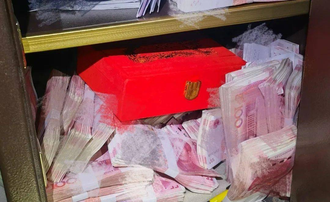 被偷钱包报警找回的几率_im钱包被盗可以报案吗_钱包被偷报警警察敷衍怎么办