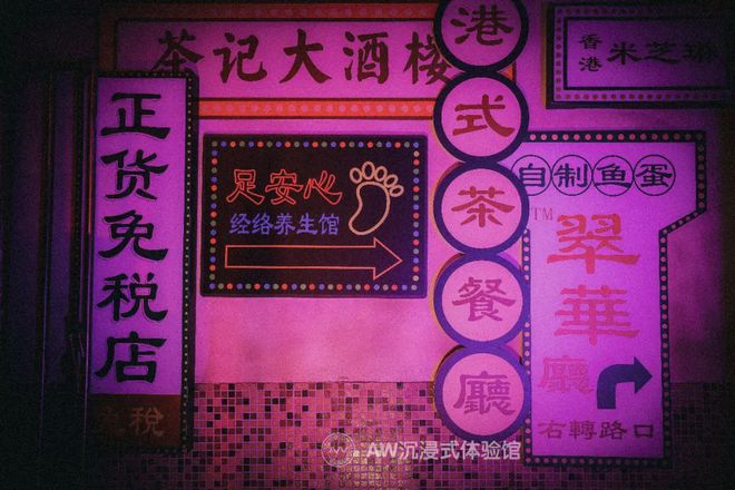 恐怖老外手机做游戏用什么软件_老外玩恐怖游戏打爆电脑_老外用手机做恐怖游戏
